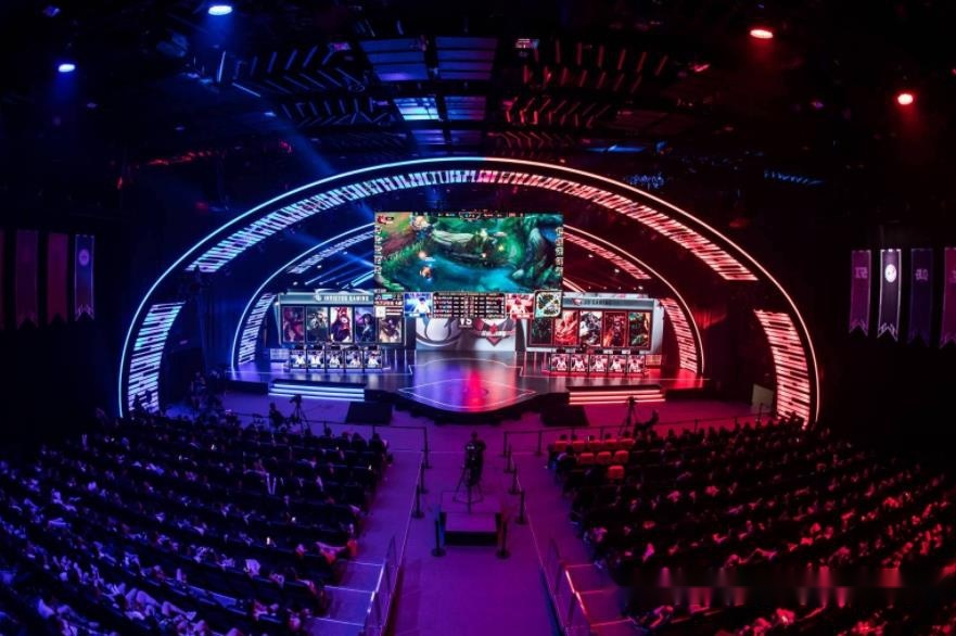 为巴萨提供 为巴萨提供