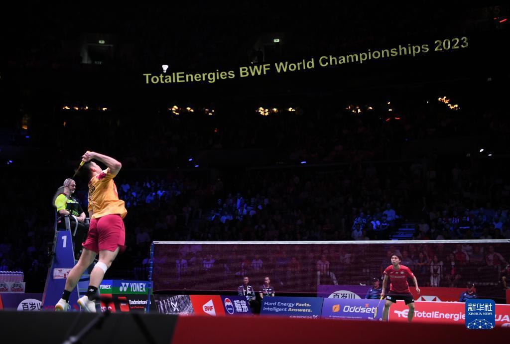 按兵不动 按兵不动